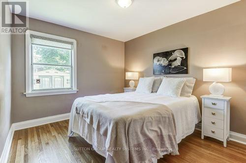 61 Danforth Road, Toronto (Oakridge), ON - Indoor Photo Showing Bedroom