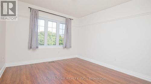 2964 Jackson Drive, Burlington, ON - Indoor Photo Showing Other Room