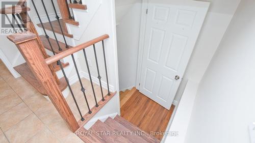 2964 Jackson Drive, Burlington, ON - Indoor Photo Showing Other Room