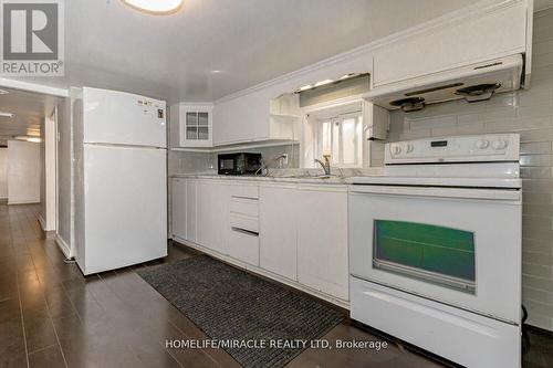 Lower - 158 Gilbert Avenue, Toronto (Corso Italia-Davenport), ON - Indoor Photo Showing Kitchen