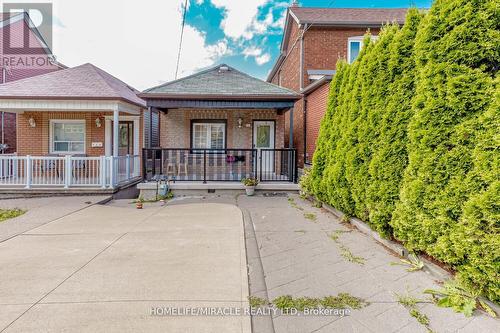 Lower - 158 Gilbert Avenue, Toronto (Corso Italia-Davenport), ON - Outdoor With Deck Patio Veranda