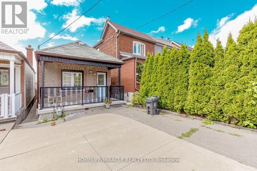 Lower - 158 Gilbert Avenue, Toronto (Corso Italia-Davenport), ON - Outdoor