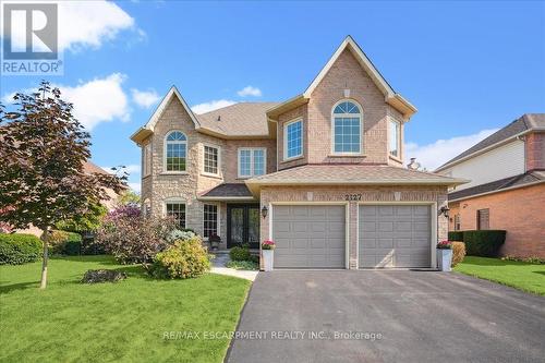 2127 Berwick Drive, Burlington, ON - Outdoor With Facade