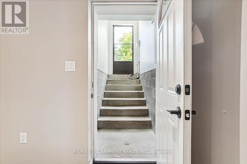 2127 Berwick Drive, Burlington (Rose), ON - Indoor Photo Showing Other Room