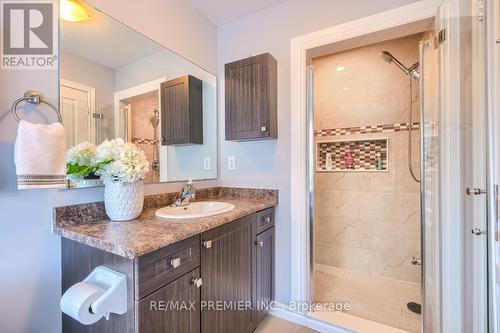 5414 Bellaggio Crescent, Mississauga, ON - Indoor Photo Showing Bathroom