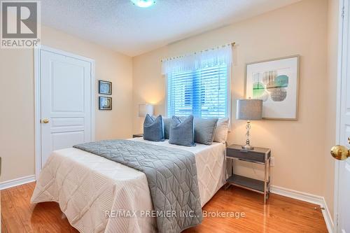 5414 Bellaggio Crescent, Mississauga (East Credit), ON - Indoor Photo Showing Bedroom