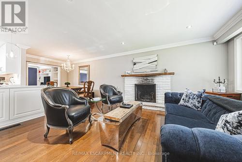 4030 Grapehill Avenue, Burlington (Shoreacres), ON - Indoor Photo Showing Living Room With Fireplace