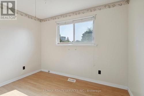 6 Caledon Crescent, Brampton (Brampton East), ON - Indoor Photo Showing Other Room