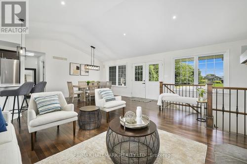 9 Fieldcrest Court, Brighton, ON - Indoor Photo Showing Living Room