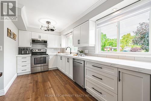 1451 Concession 6 Road W, Hamilton, ON - Indoor Photo Showing Kitchen With Stainless Steel Kitchen With Upgraded Kitchen