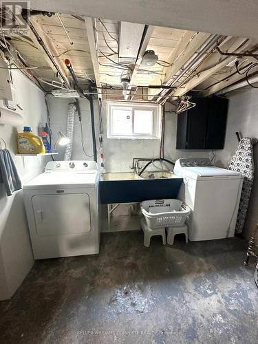 43 Strathearne Avenue, Hamilton (Homeside), ON - Indoor Photo Showing Laundry Room