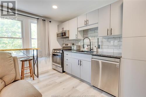 298 George Unit# Upper, Amherstburg, ON - Indoor Photo Showing Kitchen