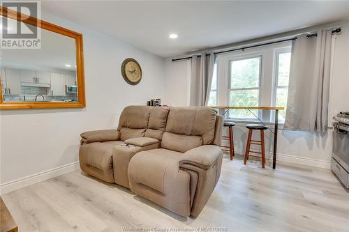 298 George Unit# Upper, Amherstburg, ON - Indoor Photo Showing Living Room