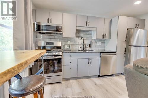 298 George Unit# Upper, Amherstburg, ON - Indoor Photo Showing Kitchen