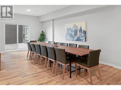 722 Valley Road Unit# 217, Kelowna, BC - Indoor Photo Showing Dining Room