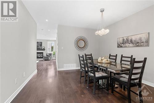 206 Mission Trail Crescent, Ottawa, ON - Indoor Photo Showing Dining Room