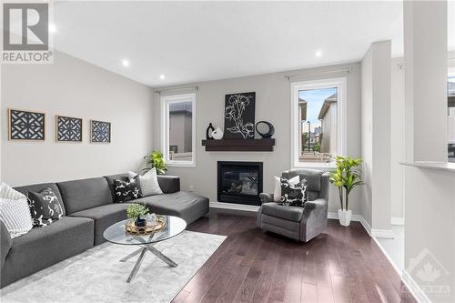 206 Mission Trail Crescent, Ottawa, ON - Indoor Photo Showing Living Room With Fireplace