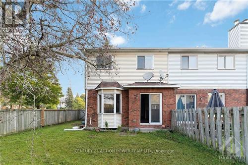 127 Woodbury Crescent, Ottawa, ON - Outdoor