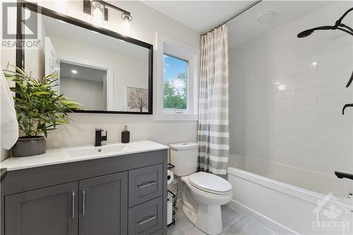 66 Prince Albert Street, Ottawa, ON - Indoor Photo Showing Bathroom