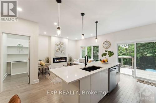 66 Prince Albert Street, Ottawa, ON - Indoor Photo Showing Kitchen With Double Sink With Upgraded Kitchen