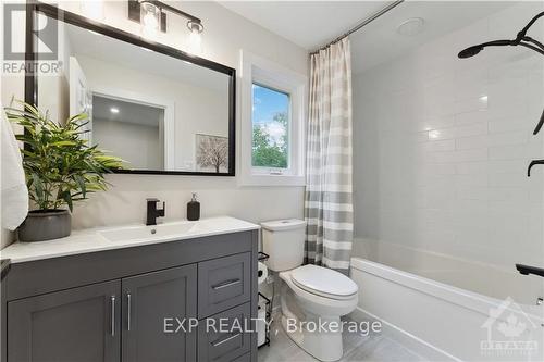 66 Prince Albert Street, Ottawa, ON - Indoor Photo Showing Bathroom