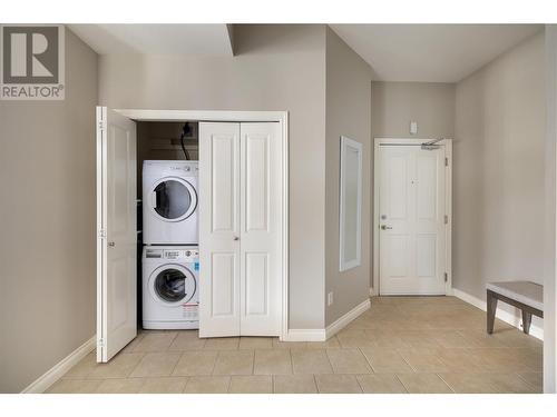 3842 Old Okanagan Highway Unit# 4401, West Kelowna, BC - Indoor Photo Showing Laundry Room