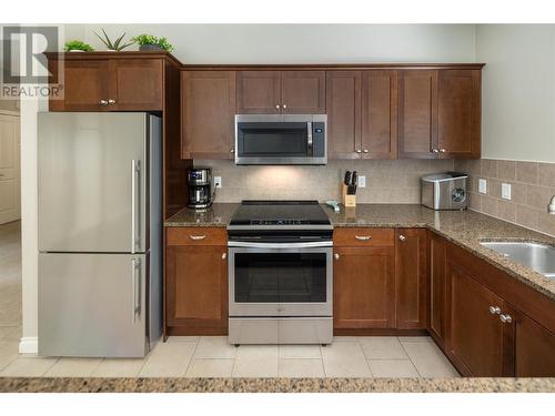 3842 Old Okanagan Highway Unit# 4401, West Kelowna, BC - Indoor Photo Showing Kitchen With Stainless Steel Kitchen