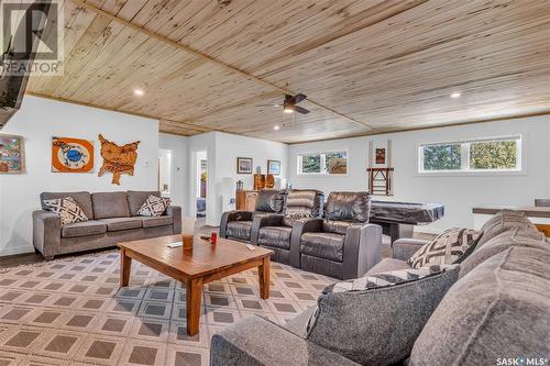 102 Moore Drive, Christopher Lake, SK - Indoor Photo Showing Living Room