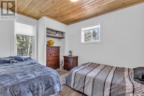 102 Moore Drive, Christopher Lake, SK - Indoor Photo Showing Bedroom