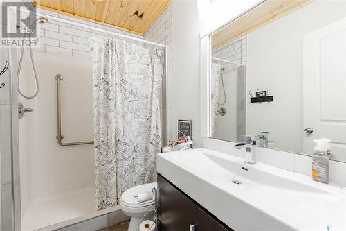 102 Moore Drive, Christopher Lake, SK - Indoor Photo Showing Bathroom