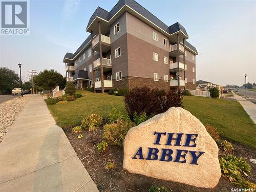 104 123 Balmoral Street, Yorkton, SK - Outdoor With Balcony