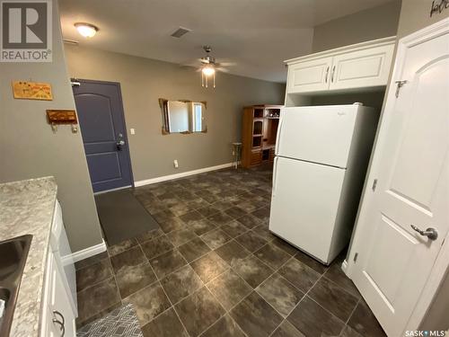 104 123 Balmoral Street, Yorkton, SK - Indoor Photo Showing Kitchen