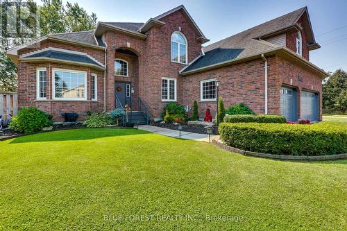 1 Meadowbrook Lane, Thames Centre (Thorndale), ON - Outdoor