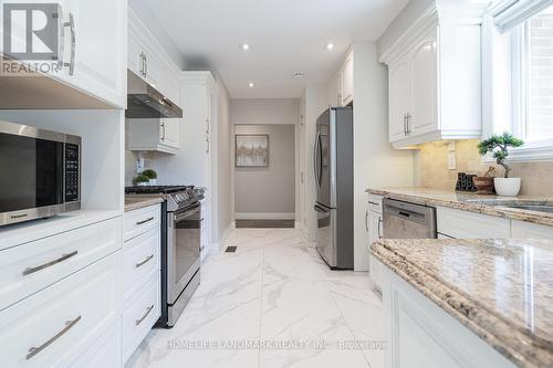 53 Heathview Avenue, Toronto (Bayview Village), ON - Indoor Photo Showing Kitchen With Upgraded Kitchen