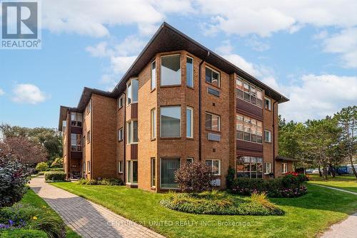 310 - 2183 Walker Avenue, Peterborough (Ashburnham), ON - Outdoor