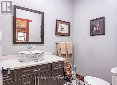 177 Ellwood Crescent, Galway-Cavendish And Harvey, ON - Indoor Photo Showing Bathroom