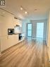 402 - 238 Simcoe Street, Toronto (Kensington-Chinatown), ON  - Indoor Photo Showing Kitchen 