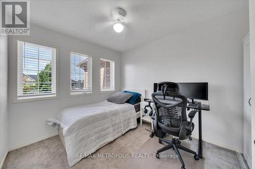 81 Breakwater Drive, Whitby (Port Whitby), ON - Indoor Photo Showing Bedroom