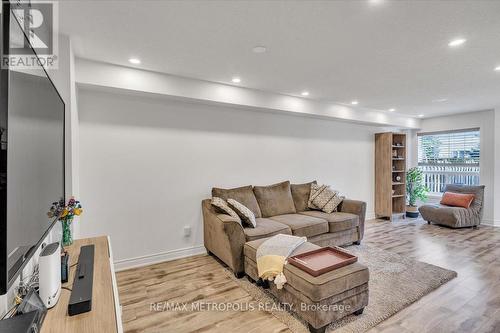 81 Breakwater Drive, Whitby (Port Whitby), ON - Indoor Photo Showing Living Room