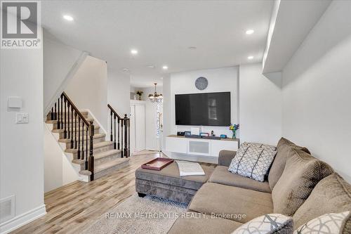 81 Breakwater Drive, Whitby (Port Whitby), ON - Indoor Photo Showing Living Room