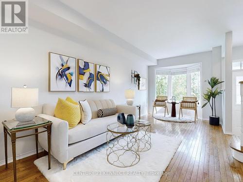 9504 Sheppard Avenue E, Toronto, ON - Indoor Photo Showing Living Room