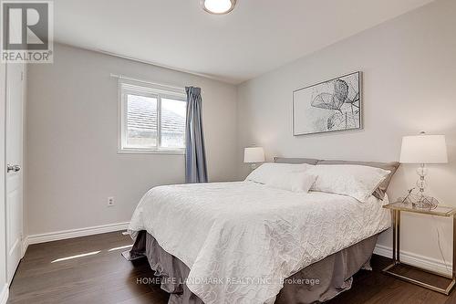 22 Taos Court, Richmond Hill (Westbrook), ON - Indoor Photo Showing Bedroom