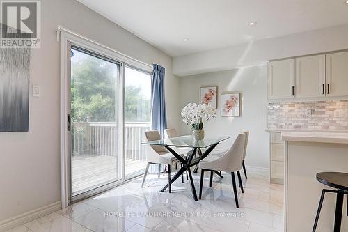 22 Taos Court, Richmond Hill (Westbrook), ON - Indoor Photo Showing Dining Room