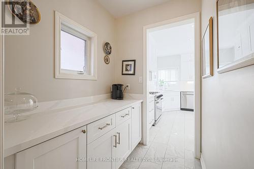 9 Hearthside Avenue, Richmond Hill (Jefferson), ON - Indoor Photo Showing Bathroom