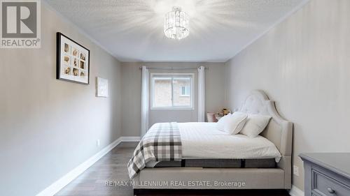 239 Vellore Woods Boulevard, Vaughan, ON - Indoor Photo Showing Bedroom