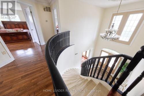 135 Spruce Avenue W, Richmond Hill, ON - Indoor Photo Showing Other Room