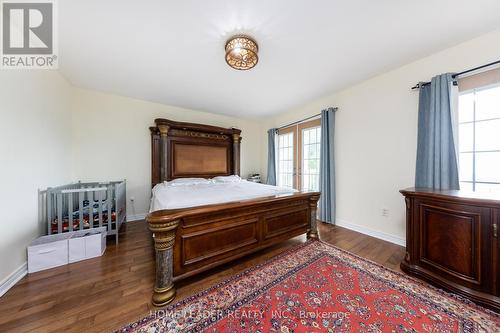 135 Spruce Avenue W, Richmond Hill (South Richvale), ON - Indoor Photo Showing Bedroom