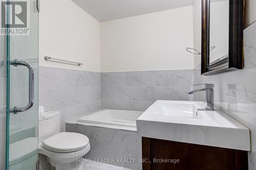 135 Spruce Avenue W, Richmond Hill (South Richvale), ON - Indoor Photo Showing Bathroom