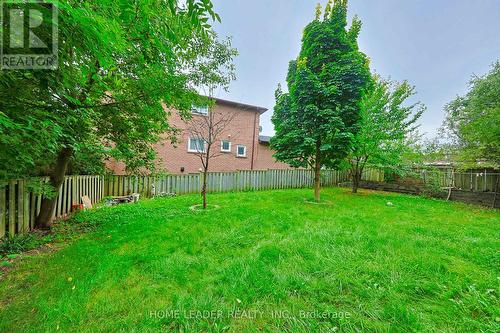 135 Spruce Avenue W, Richmond Hill, ON - Outdoor