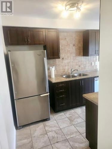 1505 Rankin Way, Innisfil, ON - Indoor Photo Showing Kitchen With Double Sink